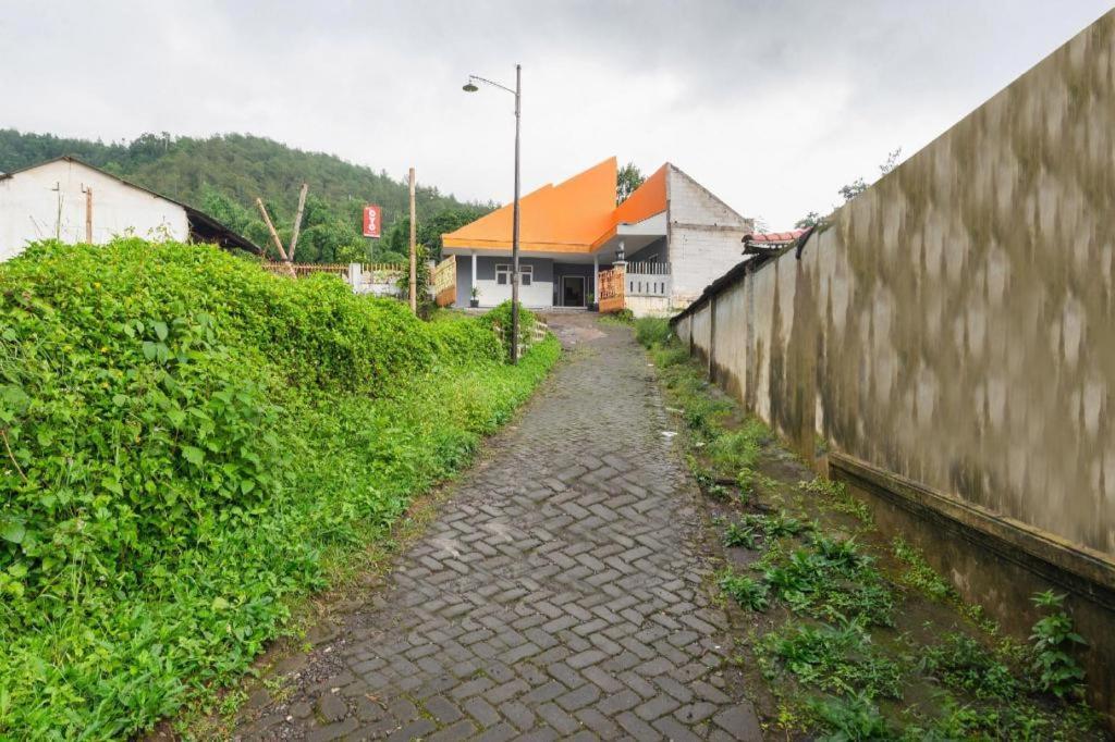 Hotel Oyo 1966 Bromo Hill Probolinggo Exterior foto